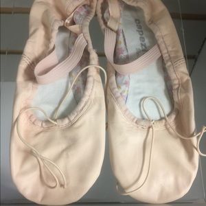 Dance shoes